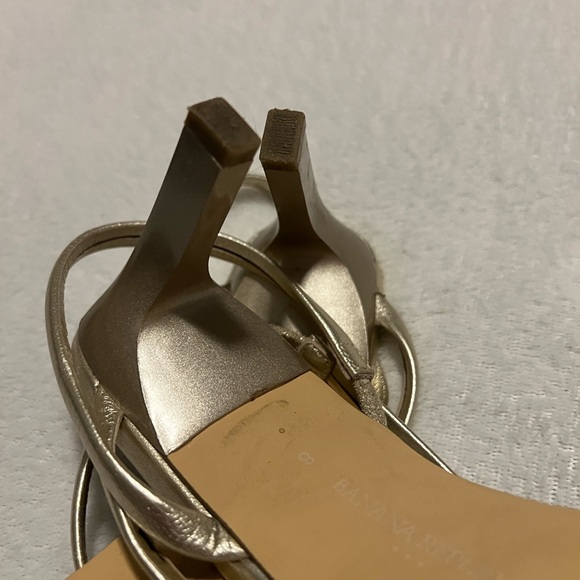 Banana Republic Gold Strappy Heels (N) - Picture 5 of 5
